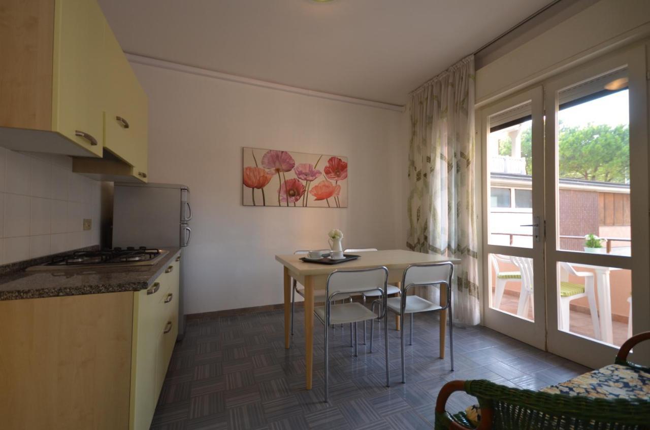 Appartamenti Villa Angela Bibione Exterior foto